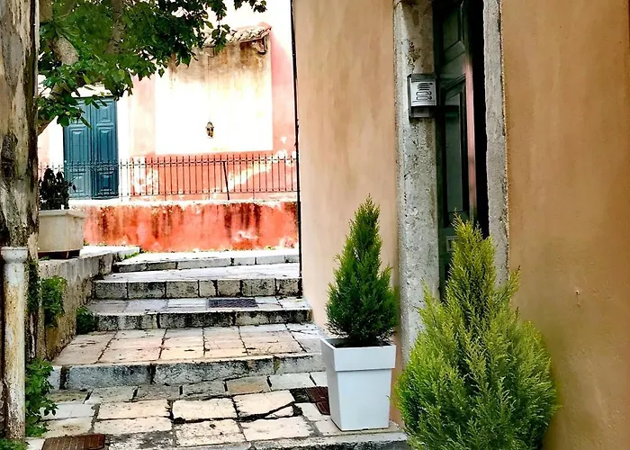 Venetian Well Cozy Apartment Corfu Old Town