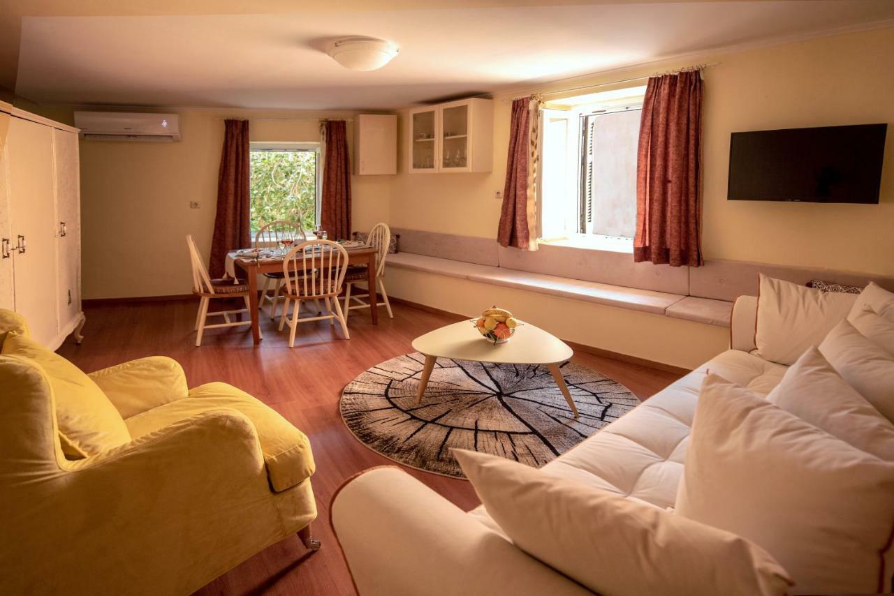 Venetian Well Cozy Corfu Old Town Apartment *