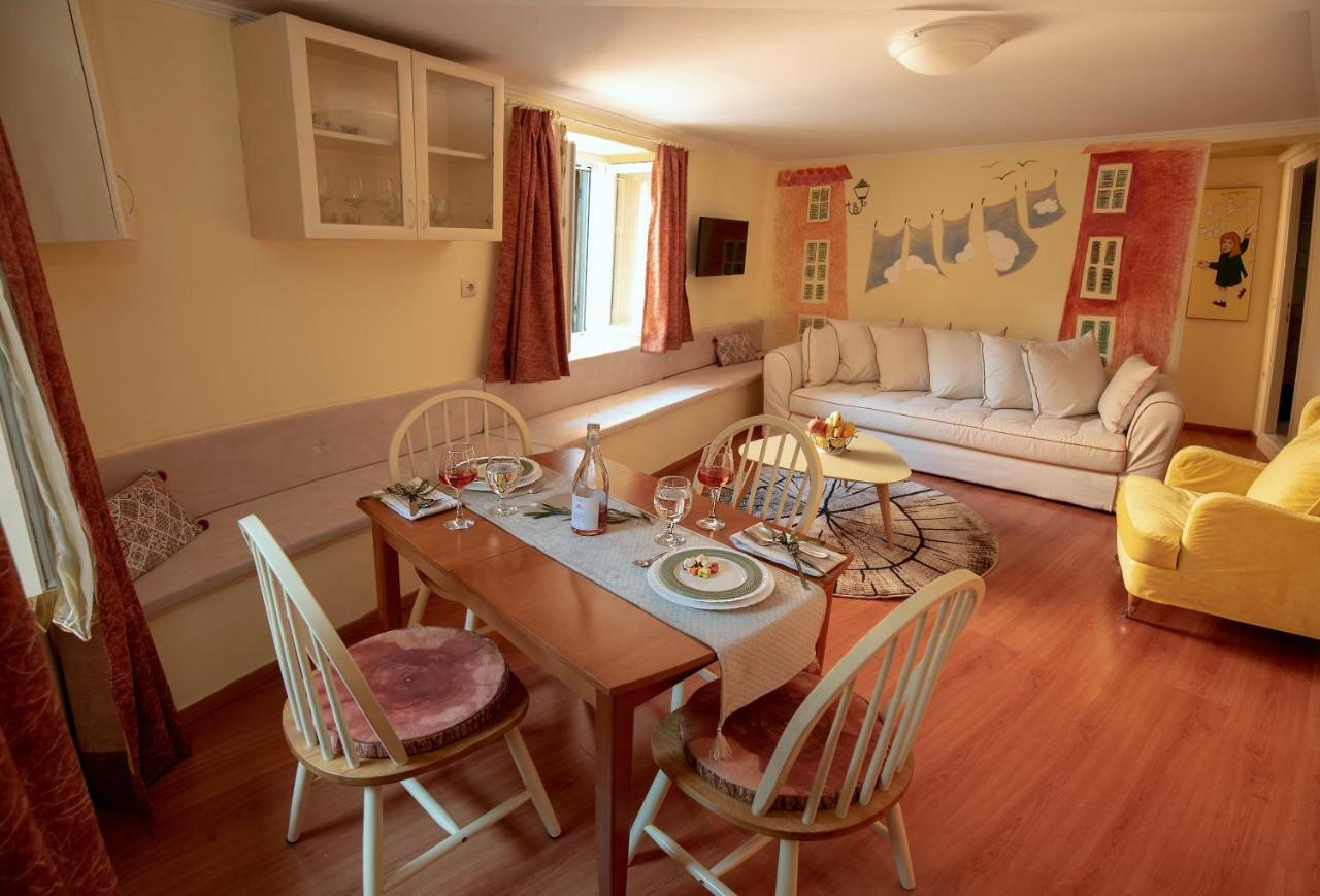 Venetian Well Cozy Corfu Old Town Apartment