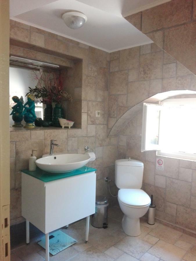 Venetian Well Cozy Corfu Old Town Apartment